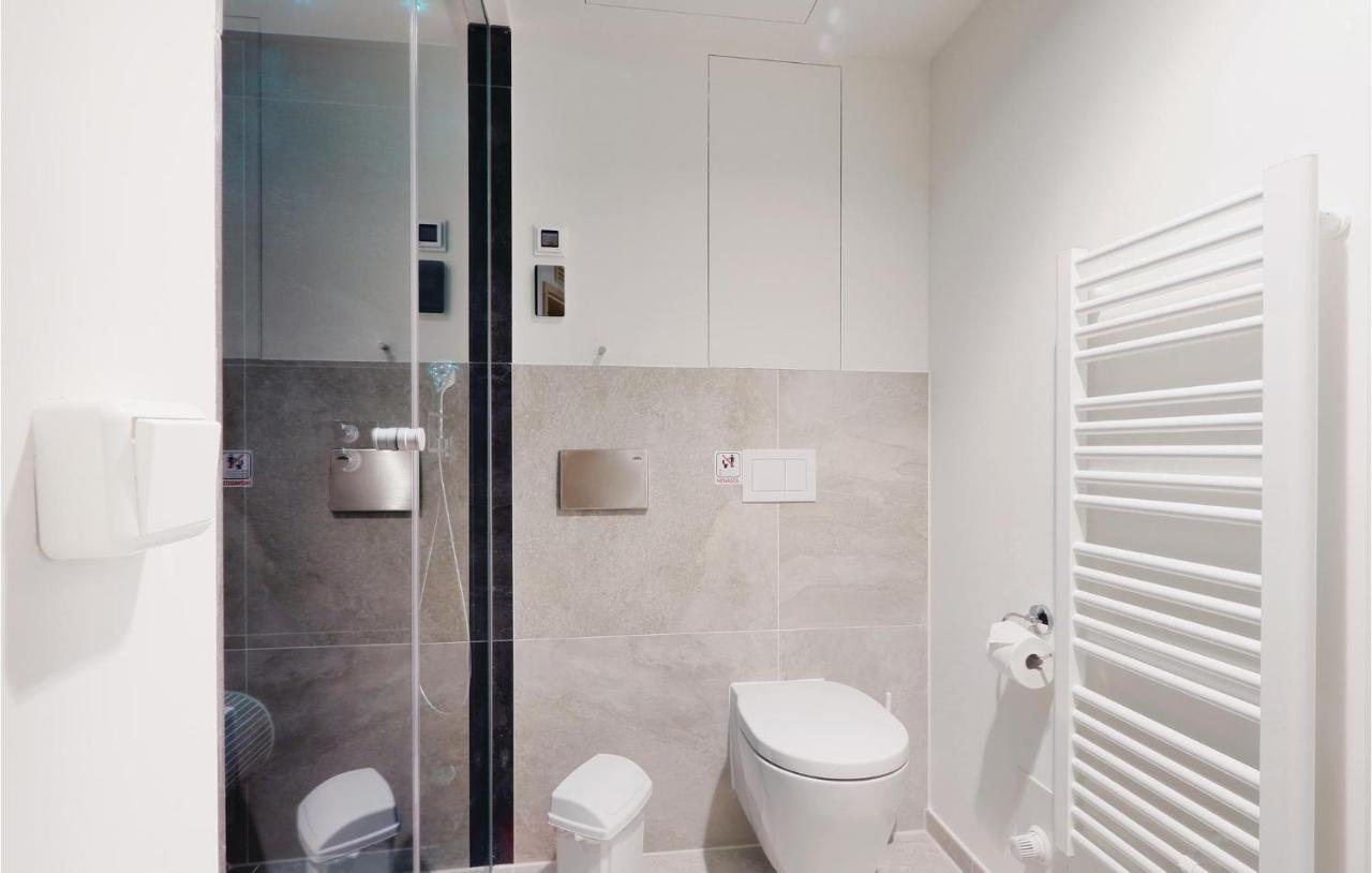 2 Bedroom Awesome Apartment In Luebeck Travemuende Екстер'єр фото